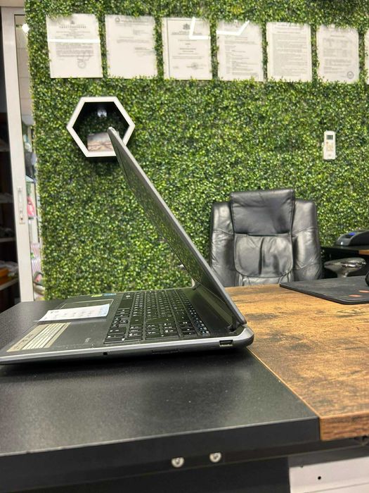 Лаптоп Acer Aspire V5-573G