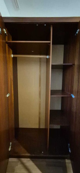 Comoda TV + dulap haine + coloana rafturi