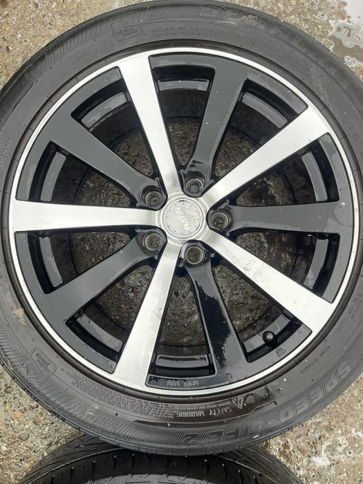 Set jante aliaj R18 5x114,3 cu anvelope de vara 225 55 R18 Uniroyal