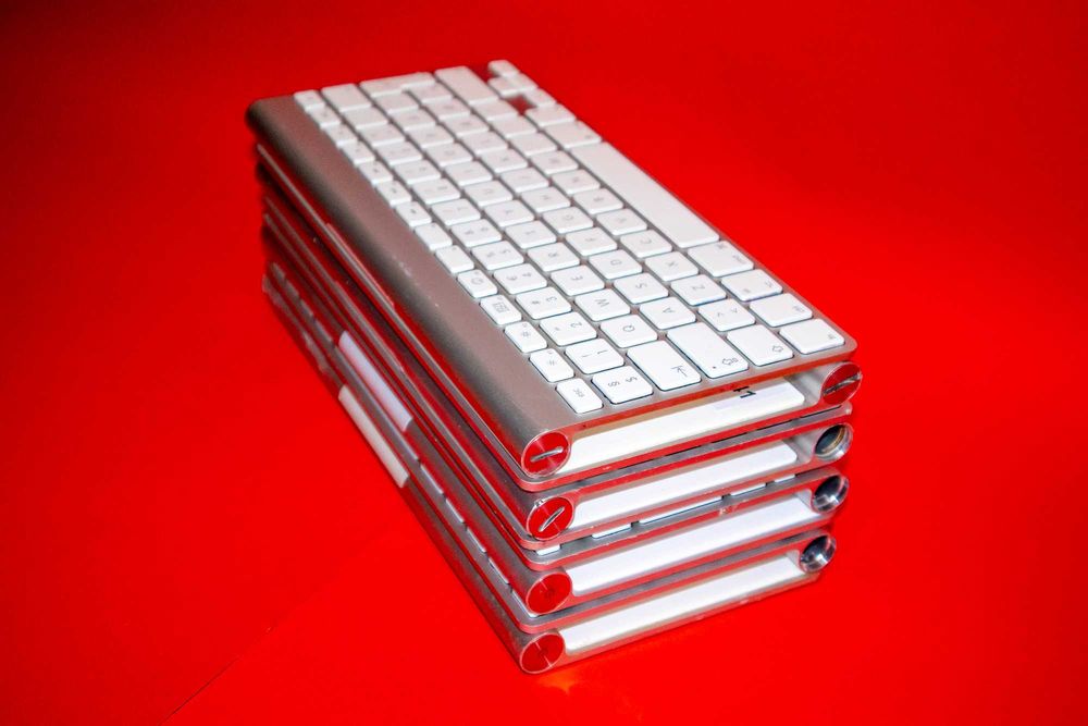 8х Apple Magic Keyboard A1314 Wireless Bluetooth Клавиатури за Части
