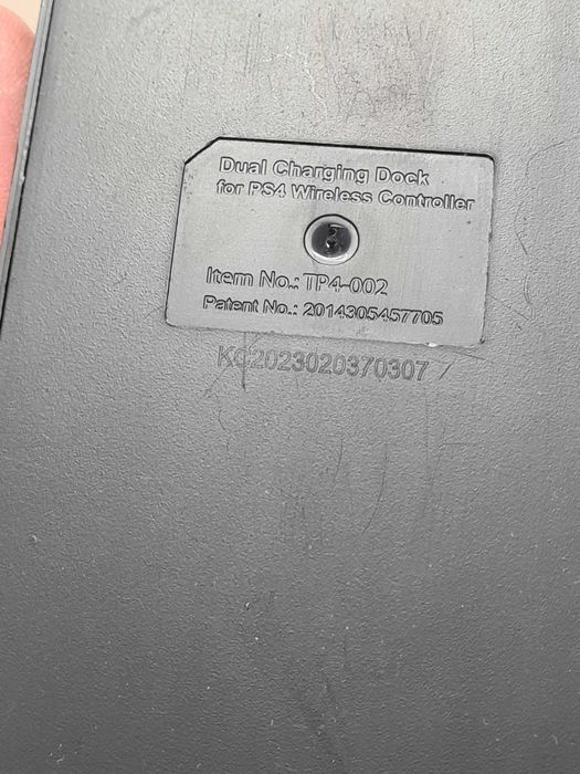 Statie incarcare controller Playstation 4 si Playstation 5