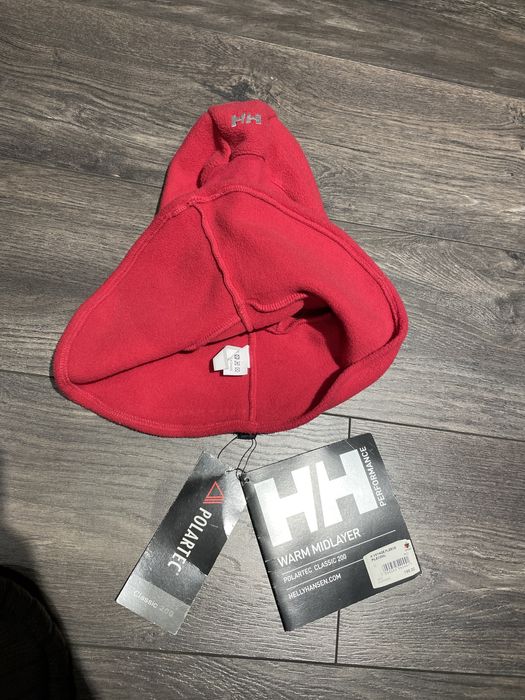 Бебешка шапка HELLYHANSEN /нова