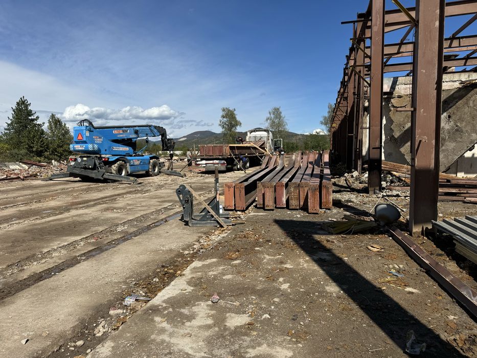 Метална Кострукция Ригелова