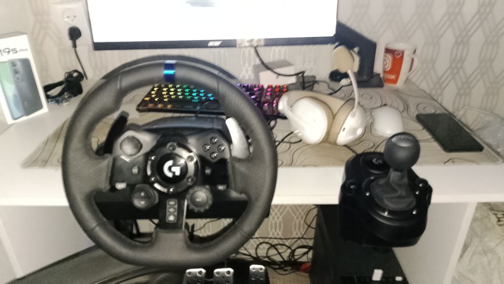 Logitech g923 + Шифтер (Идеальное состояние)