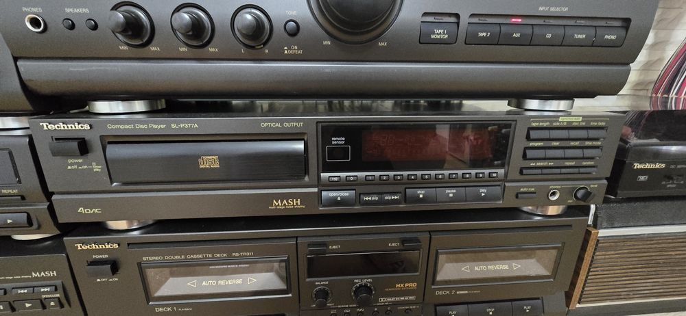 Vând technics cd sl-p377a