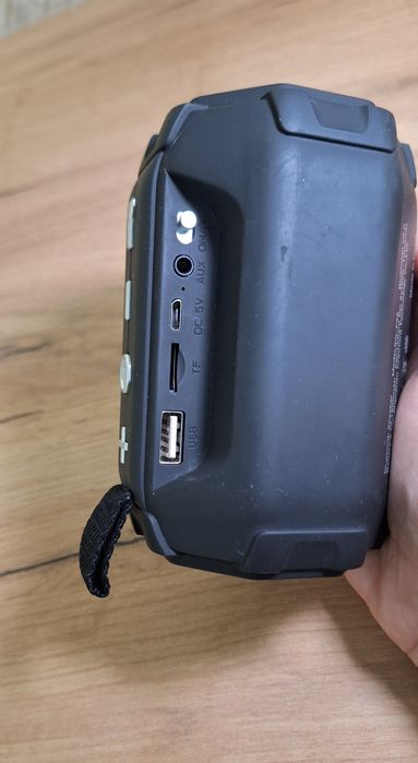 Колонка беспроводная + фонарь