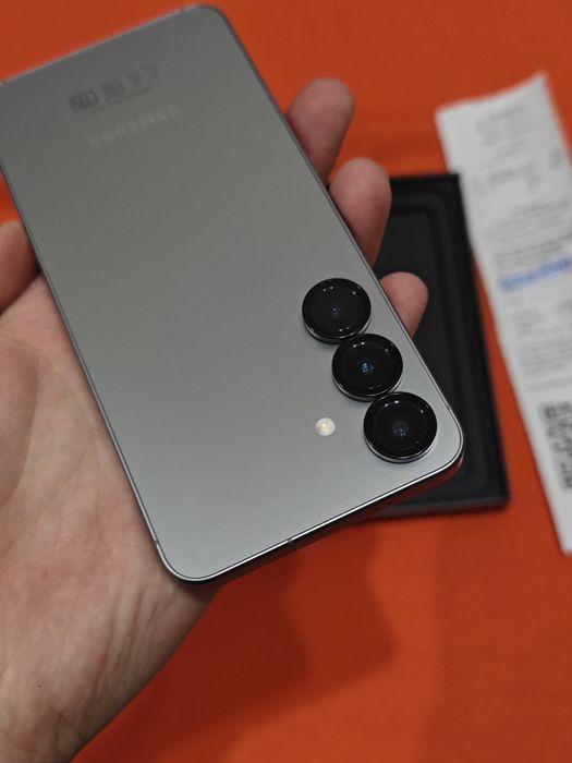 Samsung S25 128Gb 5G идеальный