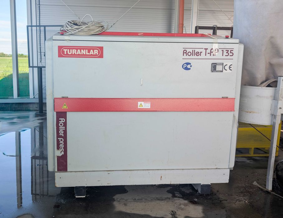 Presa vidare ROLLER PRESS MACHINE T-RP 135