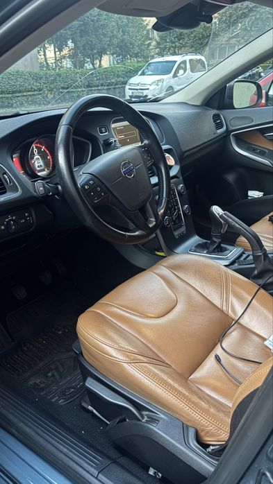 Volvo v40 1.6D 2013