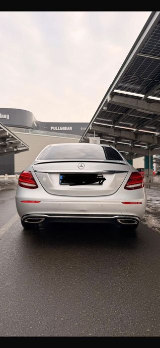 Vând Mercedes Clasa E