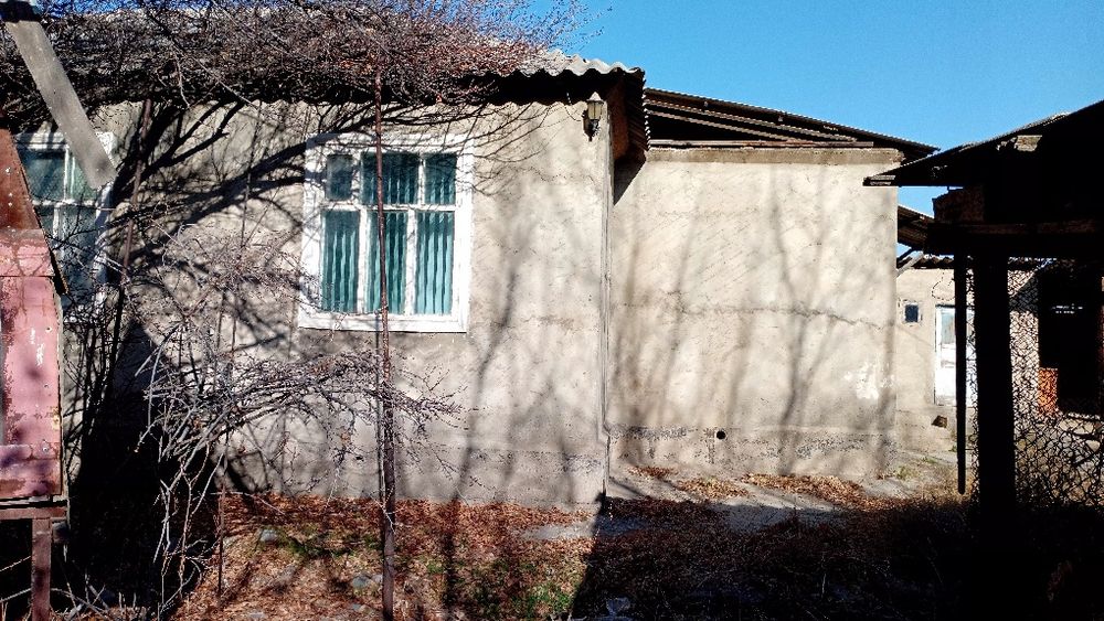 Дом продаётся за линией