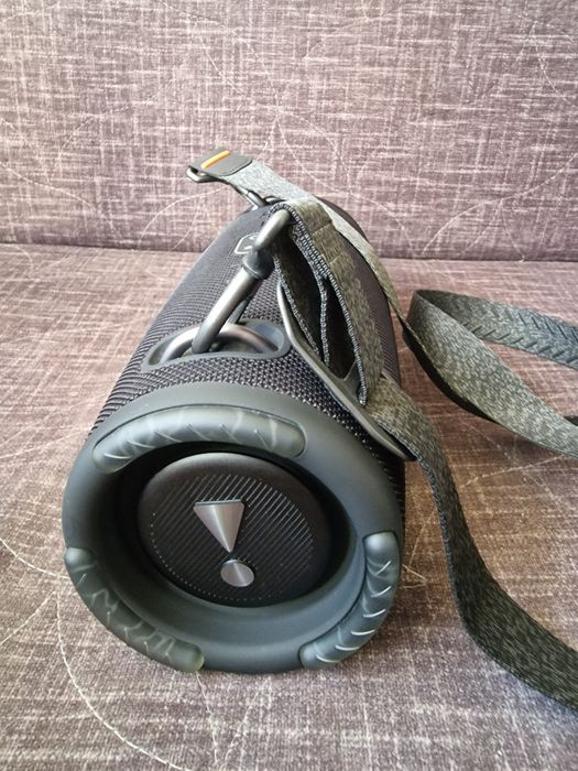 Vând  boxă Extreme 3 in stare excelentă
