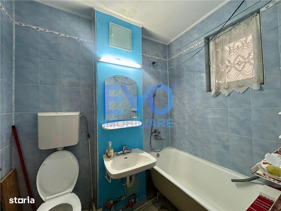Apartament 2 Camere De Vanzare, Etajul 1, Podu Ros