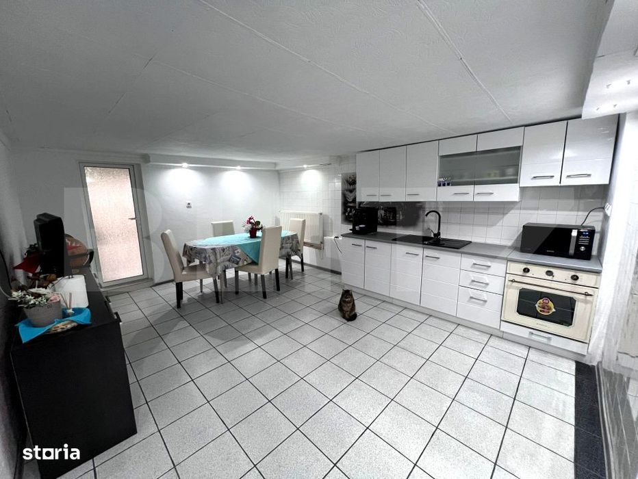 Casa tip duplex – 272 mp utili, 9 camere ,in  zona Cetate