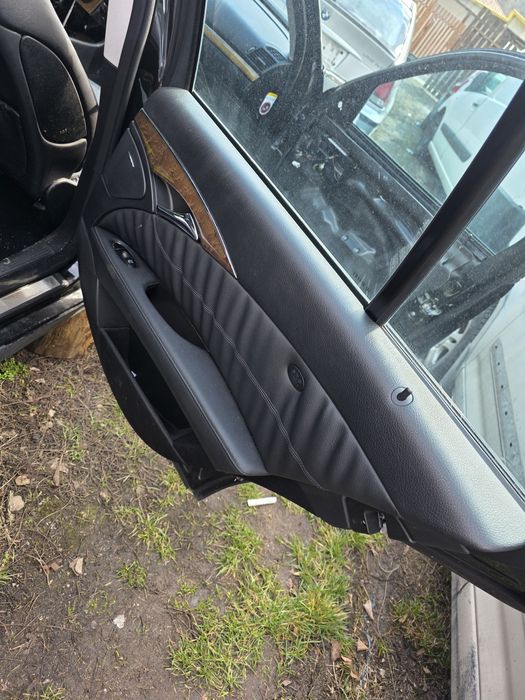 Кожен салон за Mercedes W211 състояние