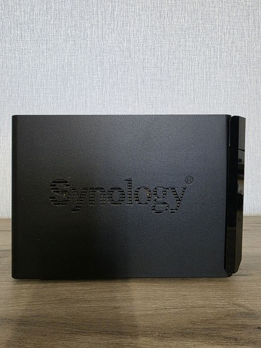 Сетевое хранилище Synology DS223