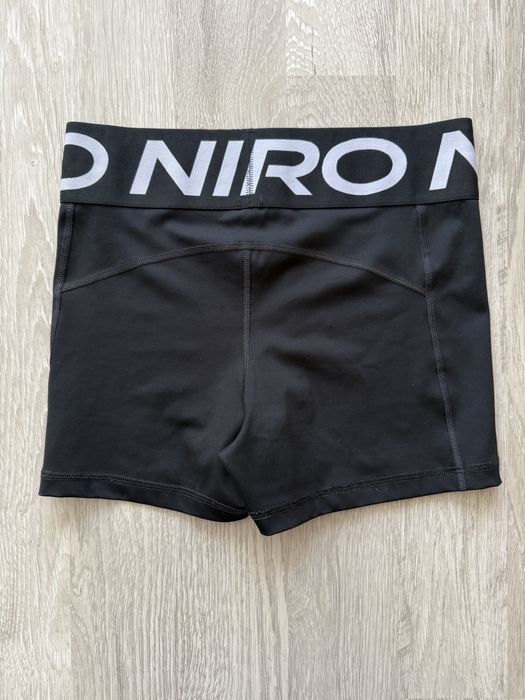 Nike Pro дамски клин М размер