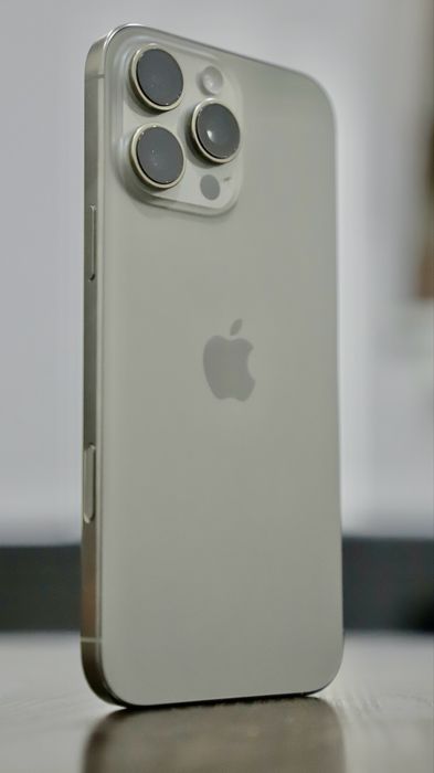 iPhone 16 Pro Max 256GB, 99% состояние, Natural Titanium