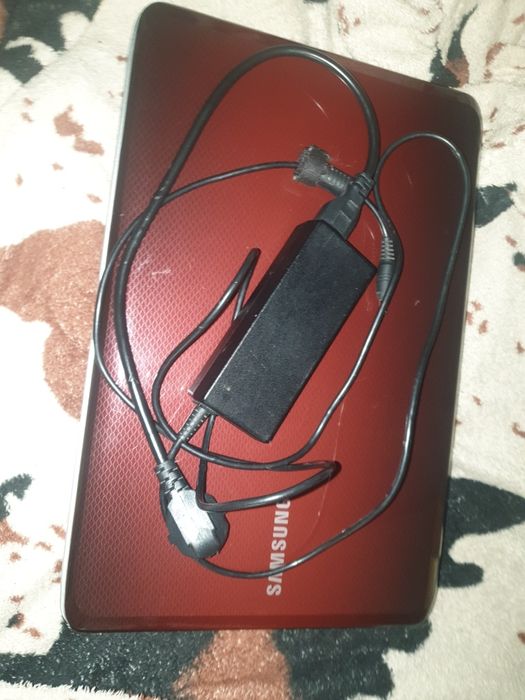 Ноутбук Samsung R528, 4/300 гб