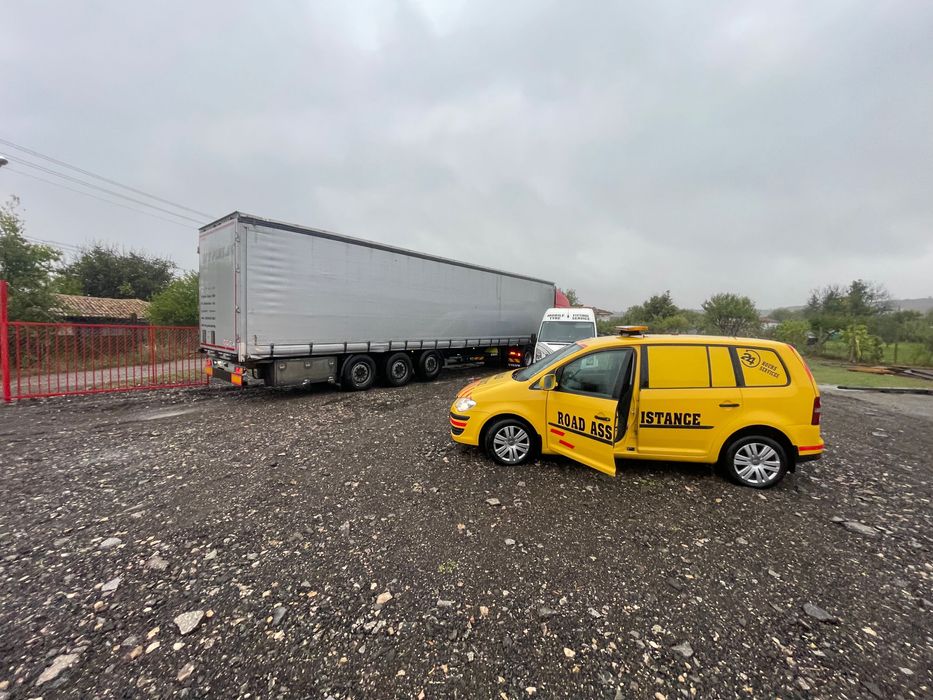 Дава се под наем Гараж / Паркомясто в с. Дибич, Област Шумен - 2300 кв.м за 25.5 € - Снимка #3