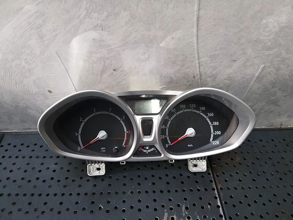 Ceasuri bord benzina ford fiesta 6 cb1 ccn vp8a6f10894bc