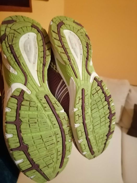 Лилави Маратонки 38 номер запазени