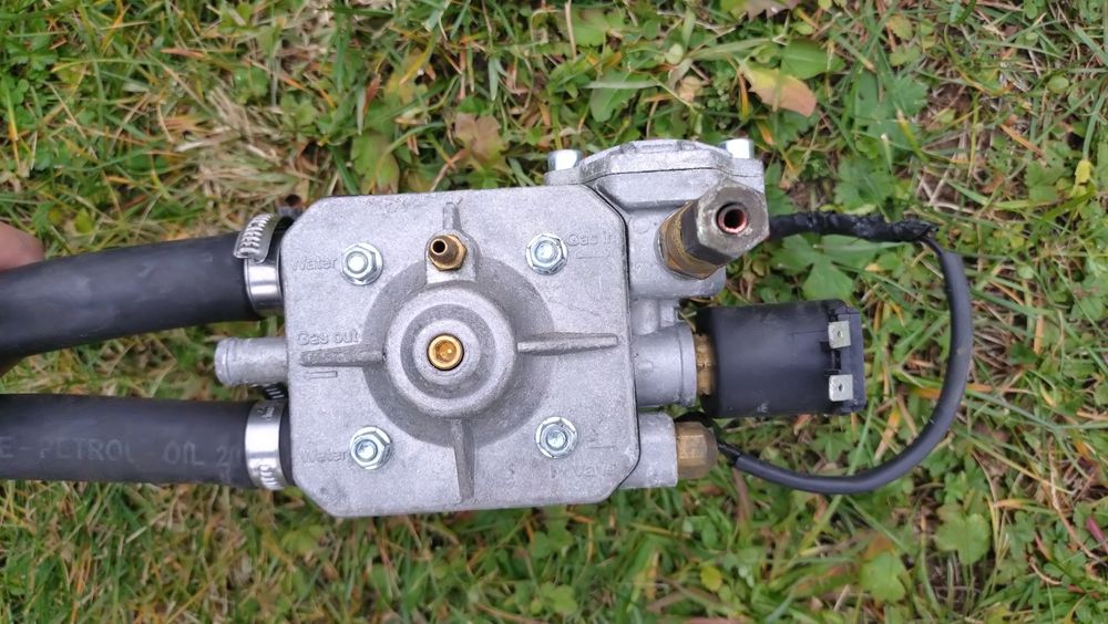 Газов Инжекцион Ловато, газова уредба