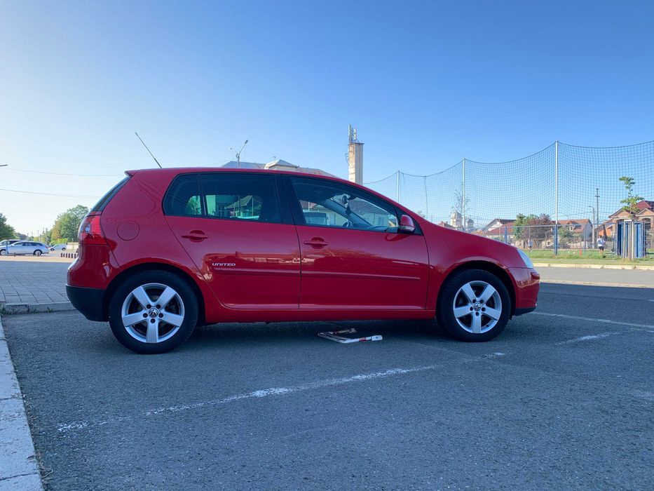 Culoare Deosebita VW Golf 5 1.6 MPI 2008/05 United Optionat Full Poze