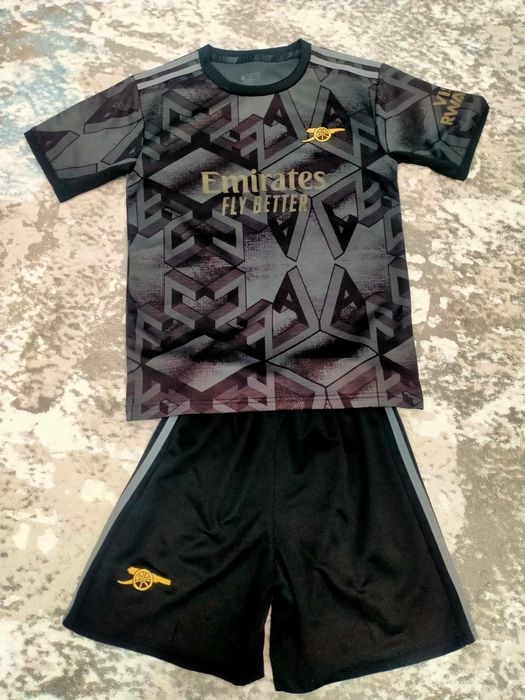 продам футбольную форму