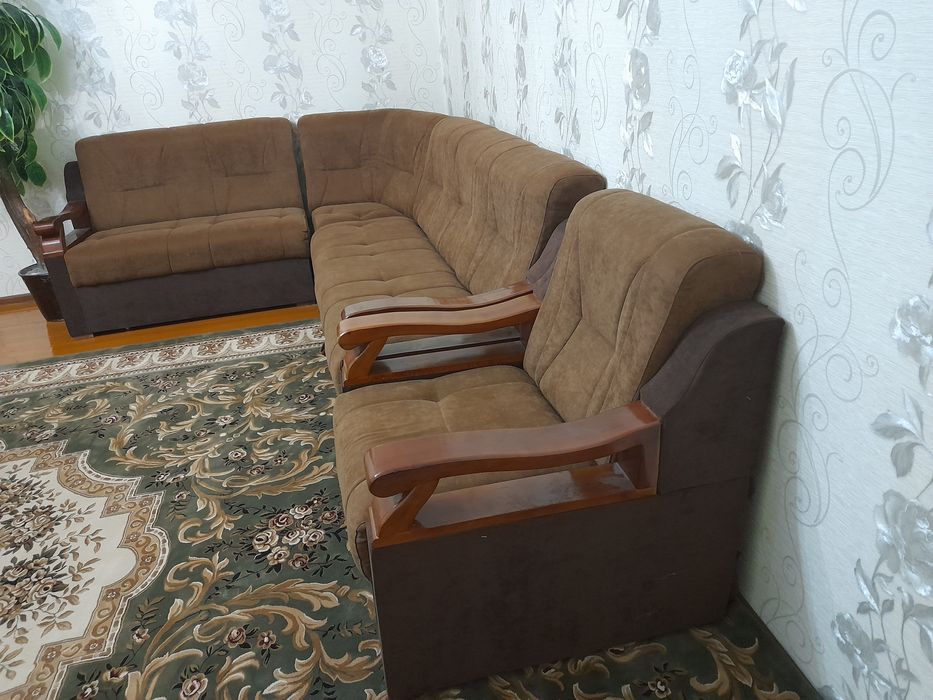 Yumshoq va shinam divanlar yangisidan