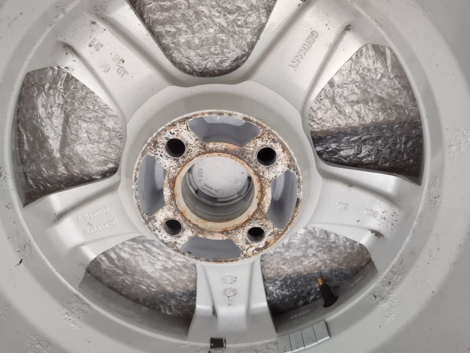 Перфектни ENZO 15-4x100 ET38 6.5j  Дачия Докер