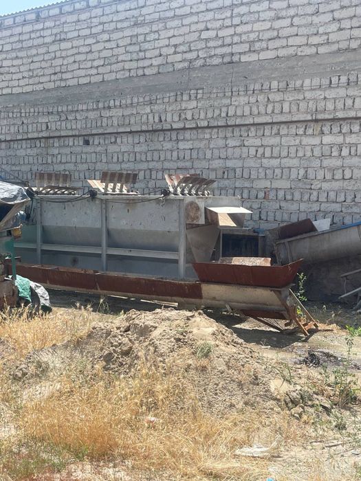 Продаётся оборудование по переработке петбутылок, дробильная лирич