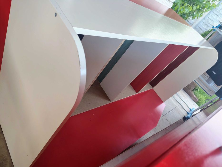 Mobilier pentru dormitor cu două paturi