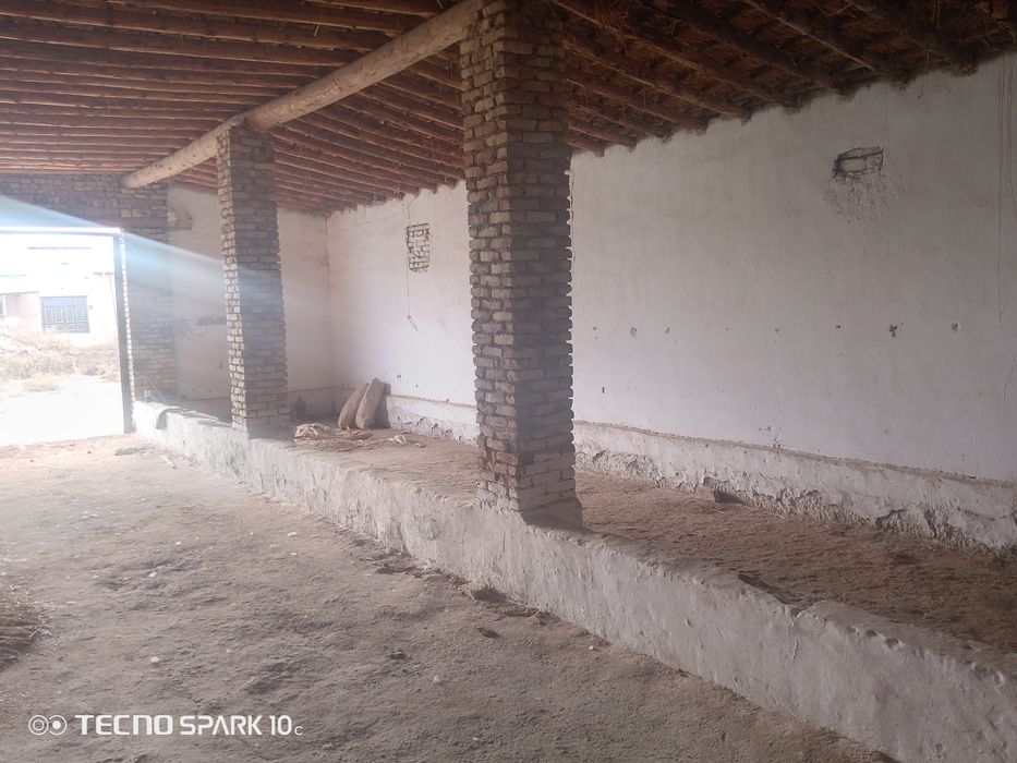 Manashu sklad sotiladi