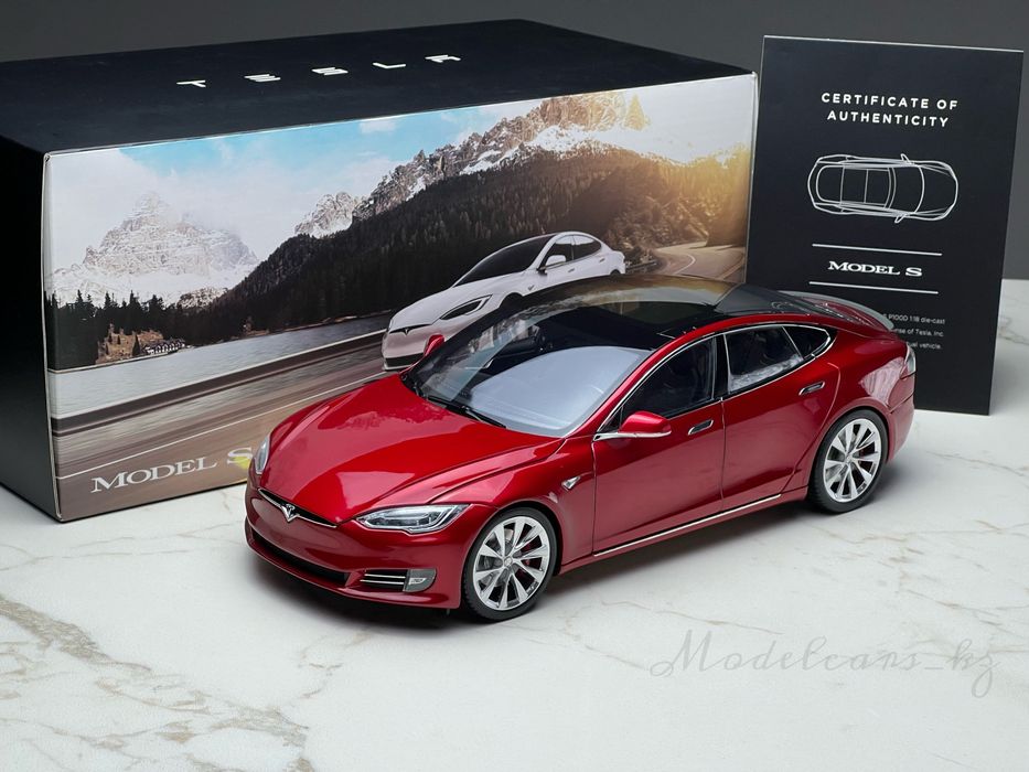1:18 Tesla Model s Коллекционная модель