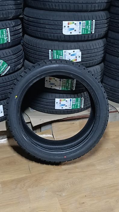245/40R19 LINGLONG