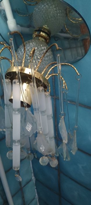 Продам люстру в хорошем состоянии 5000 тыс