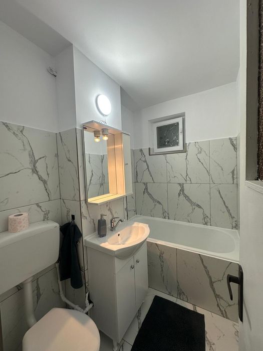 Închiriez apartament 2 camere