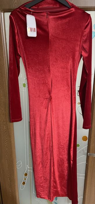 Rochie rosie catifea marime L