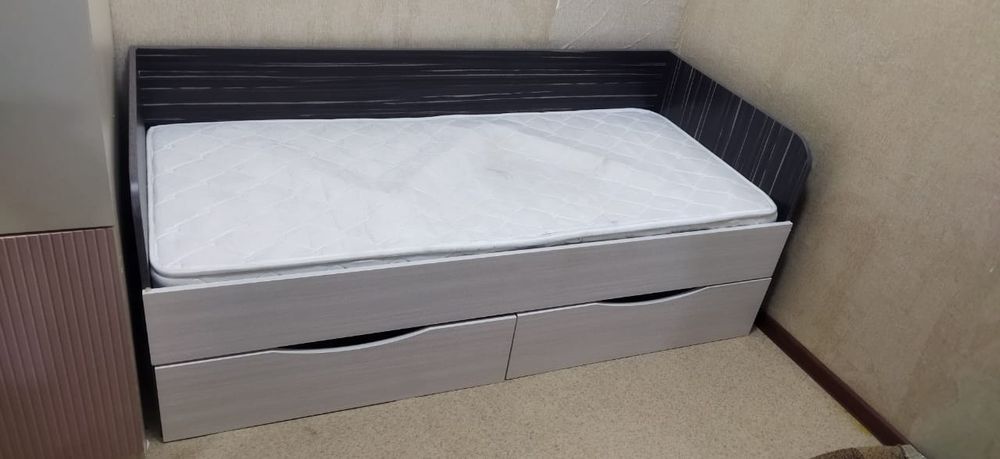 Продаётся  кровать