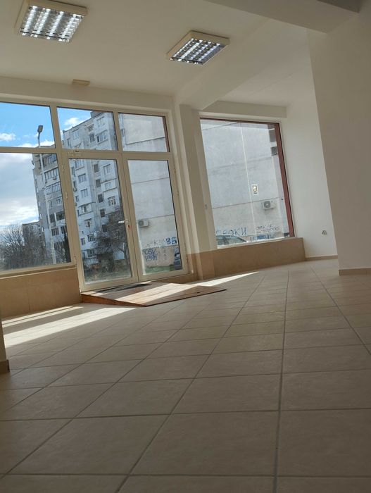 Склад под наем - 125 кв.м. - ТОП ОФЕРТА !