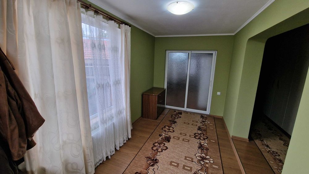 Обзаведена къща с барбекю гр. Мартен