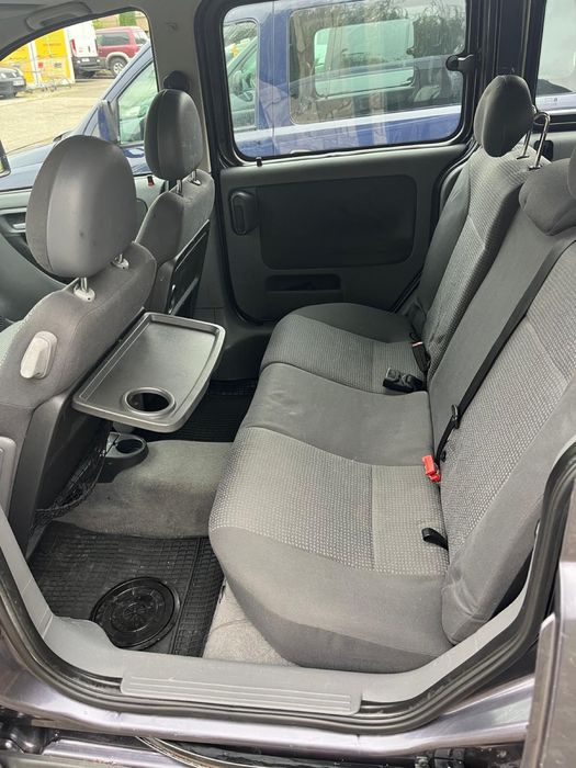 Opel Combo “C” negru 2006 1,7 CDTI