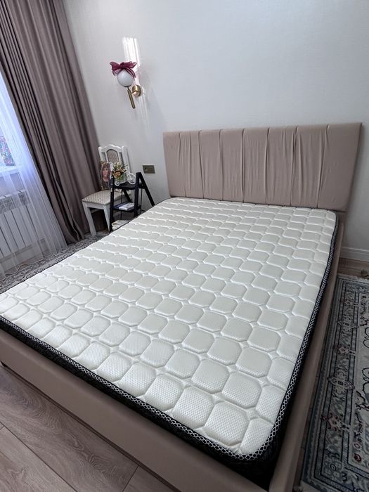 Продам кровать с матрасом новые