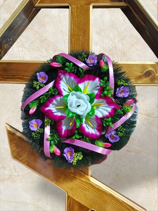 Ритуальные услуги. Венки, гробы, кресты, оградки