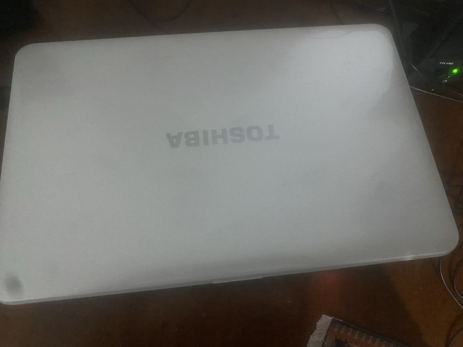 Продам ноутбук TOSHIBA
