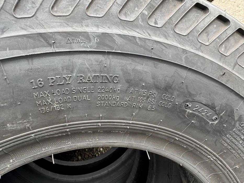 Anvelope noi agricole de remorca cu 16pliuri livrare rapida 8.25-20