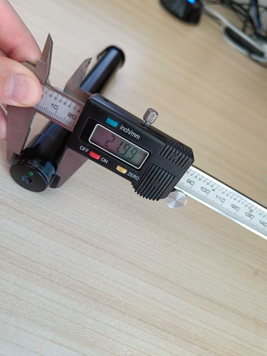 Проходна ос 20mm за вилка Fox