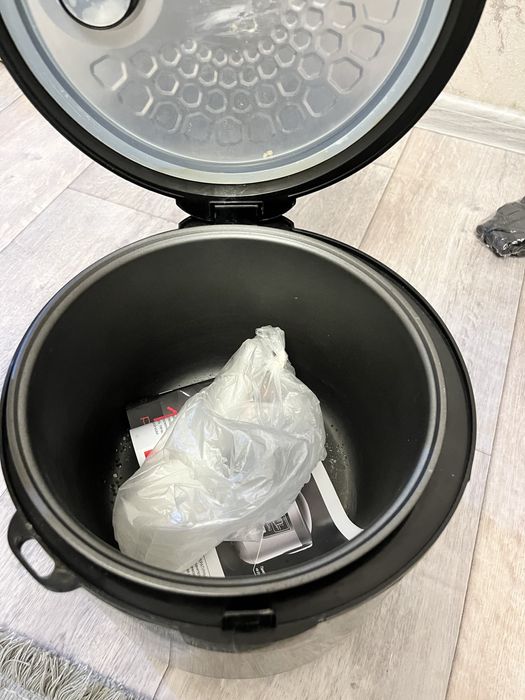 Продается мультиварка !