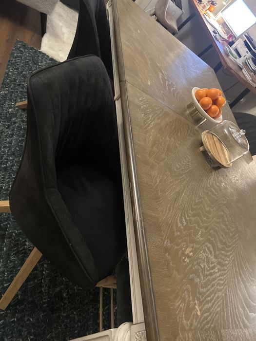 Vand masa Mobexpert cu 4 scaune